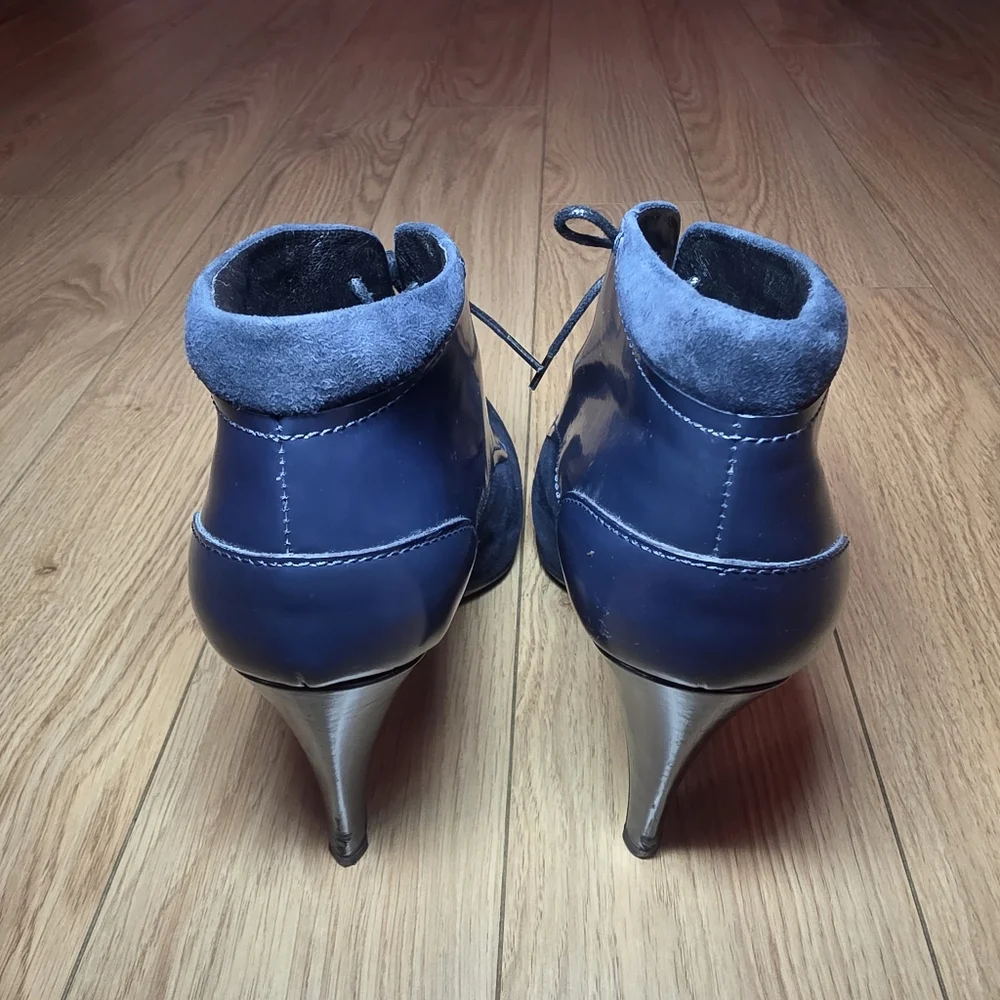 Tod's Booties- 6.5* Read Description